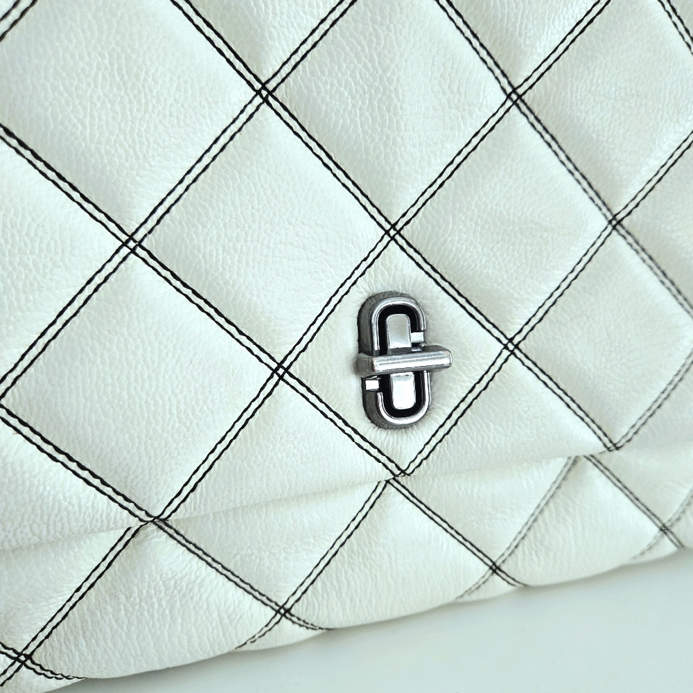 Authentic MARC‎ JACOBS Dual Chain Quilted Leather Crossbody Shoulder Bag - Picture 9 of 16